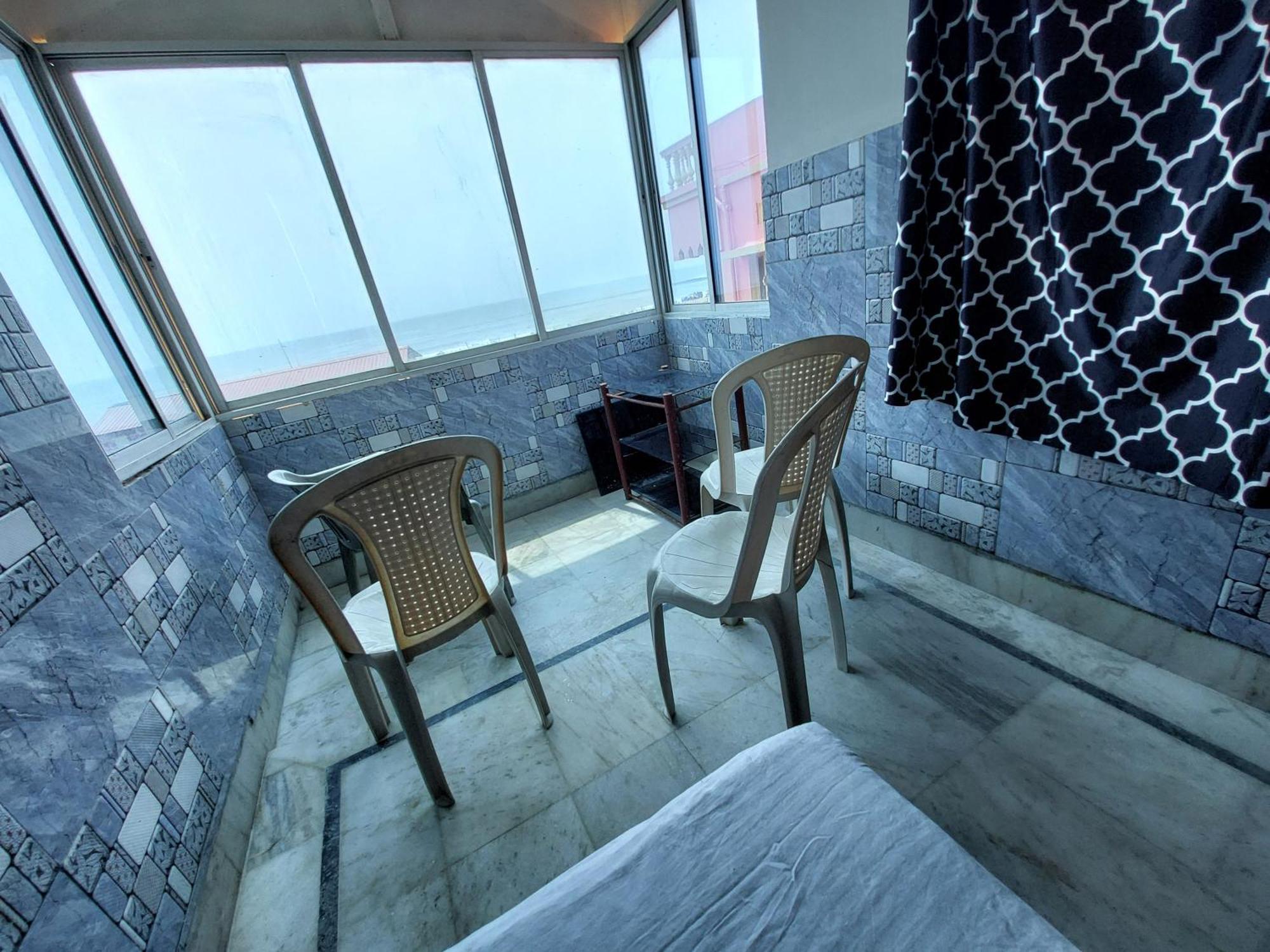 Nirman Beach Homestay Puri Exterior foto